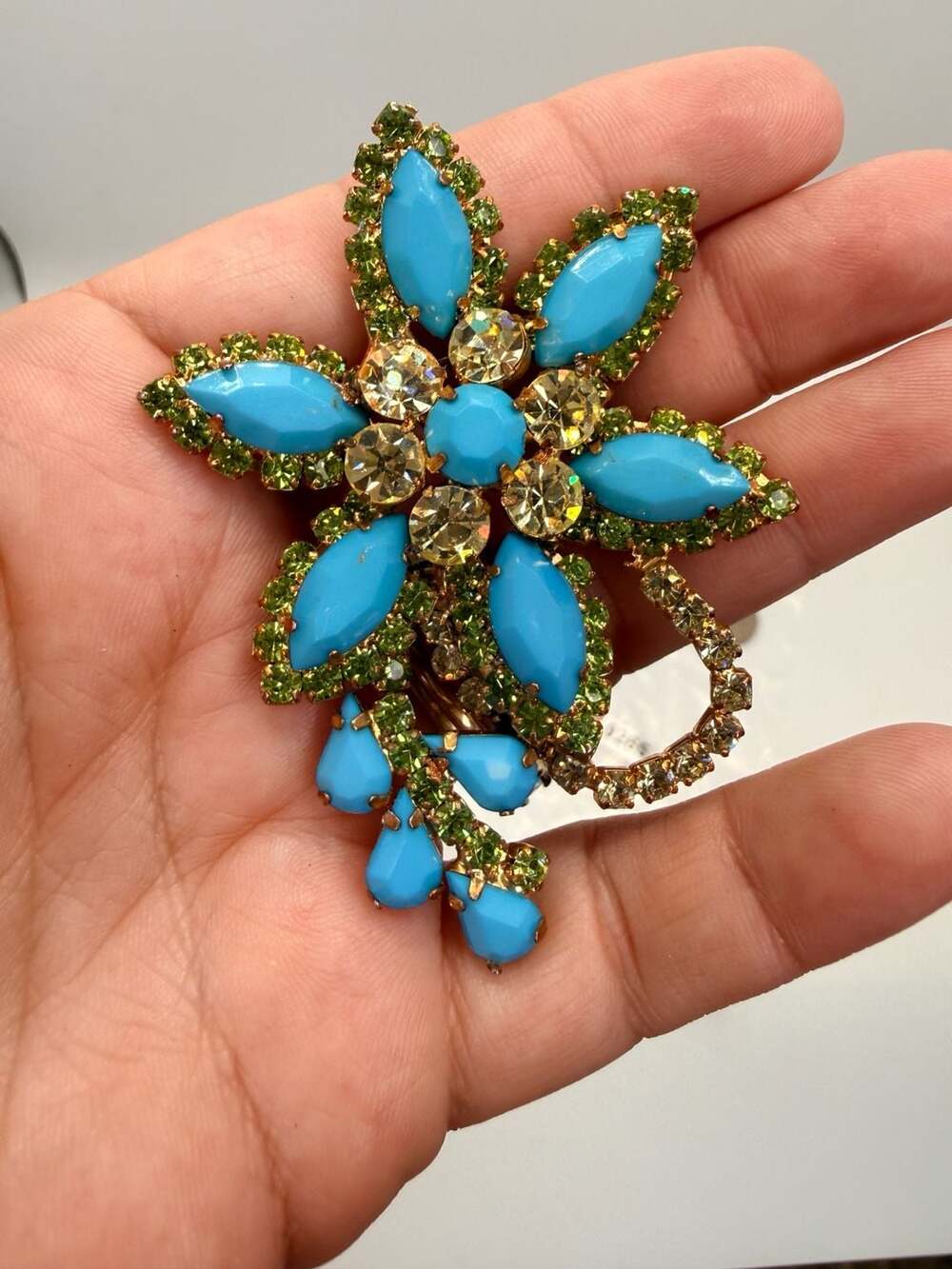 Vintage Statement Flower Brooch Gold Tone Turquoise Rhinestone